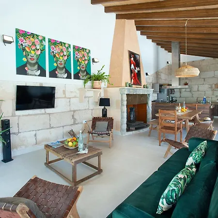 Owl Frida - Exclusive Holidays Villa *